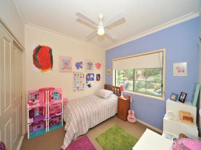 4 Fryers Road, Chewton