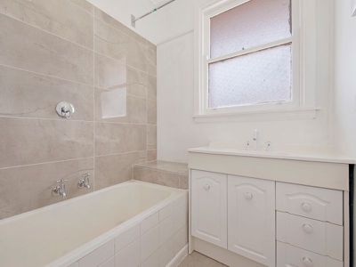 1 / 29 Hughes Crescent, Dandenong North