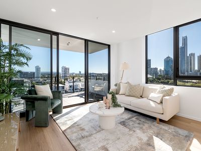 COMPLETED & READY TO MOVE IN! 2 Bedroom Apts in Surfers Paradise from $979,900