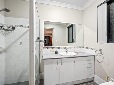 3 Highbridge Way, Leda