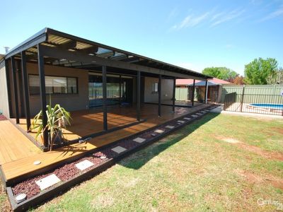 17 Hastings Court, Dubbo