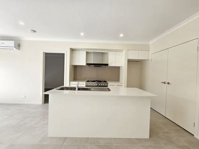 5 Riveting Road, Wyndham Vale