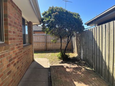 2 Nireeda Close, Moolap