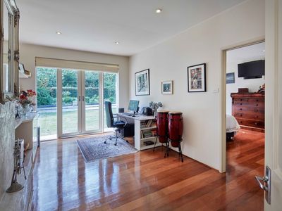 10 Ferrier Street, Mount Macedon