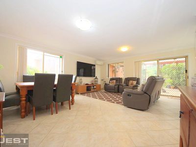 7 / 125 Rex Road, Georges Hall