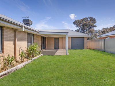 132 AVA AVENUE, Thurgoona