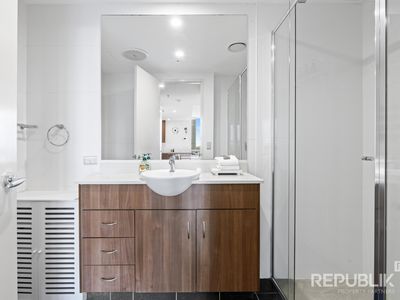 1803 / 1 Como Crescent, Southport