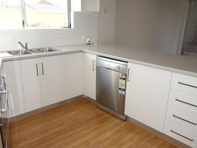 9B Gibb Crescent, Westminster