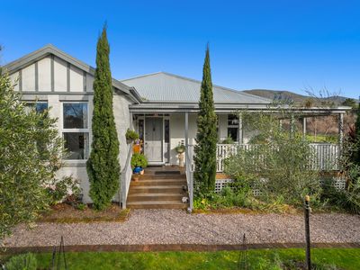 20 Woodbridge Hill Road, Woodbridge