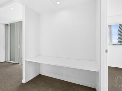 1117 / 16 Hamilton Place, Bowen Hills