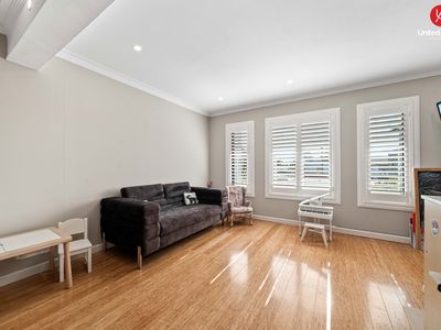 5 Sutherland Street, Canley Heights