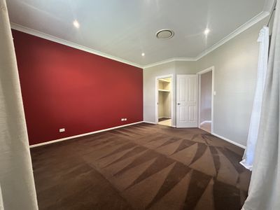 569 Wheelers Lane, Dubbo