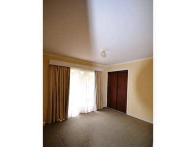 2 Omeo Court , Tawonga South