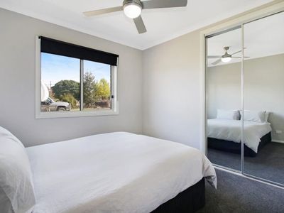 10 Howlong Rd, Rutherglen