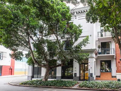 2 / 26 Saunders Street, East Perth