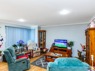 2 / 62 Winton Street, Carey Park