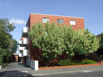 14 / 11 Nicholson Street, Footscray