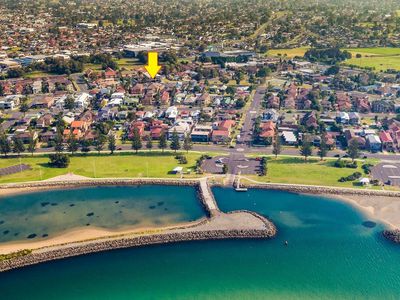 1 / 9-11 Peterborough Avenue, Lake Illawarra