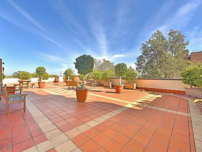 910 / 508 Riley Street, Surry Hills