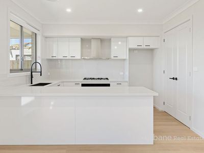 104 Gulgong Crescent, Rouse Hill