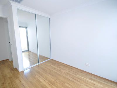 11C Toledo Close, Cannington