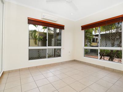 4/5 Tsolos Place, The Narrows