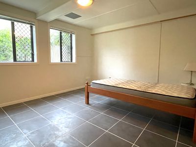 168 Oaka Street, South Gladstone