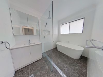 47 Waterway Crescent, Dubbo
