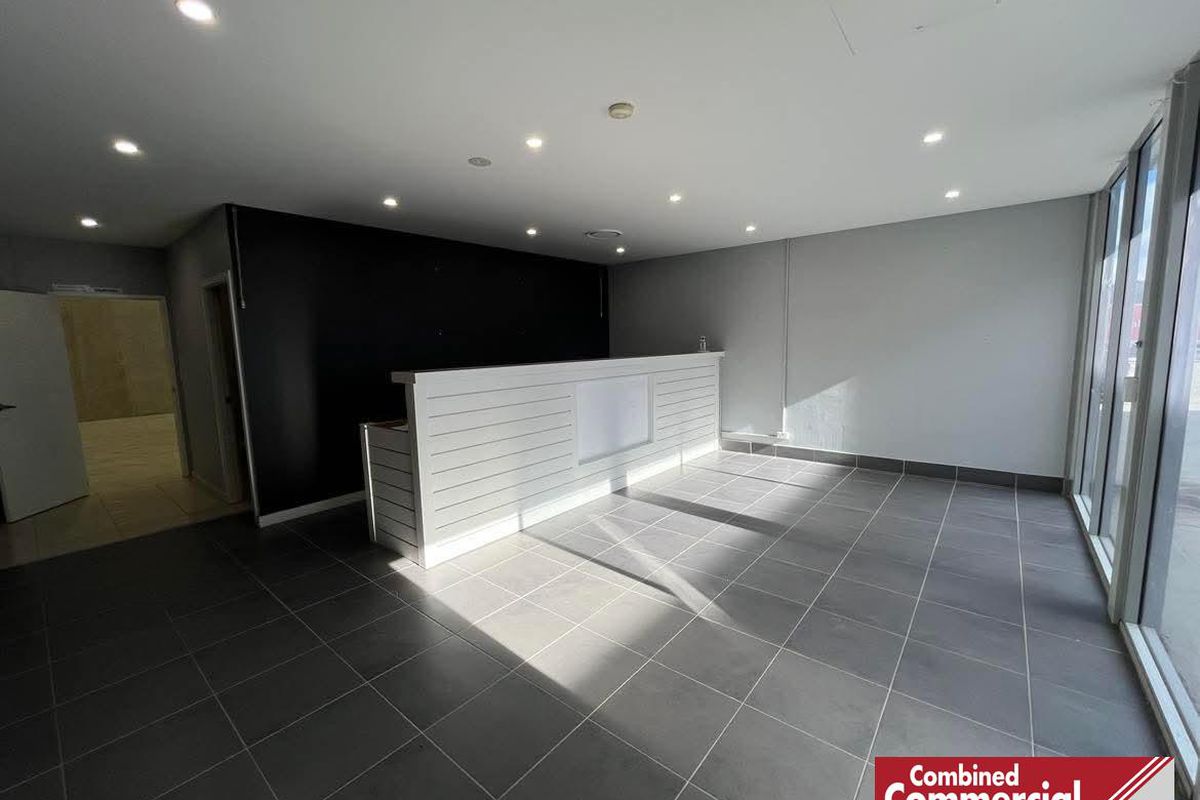 2 / 22 Saggart Field Road, Minto