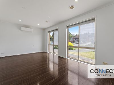 1 / 37 John Hunter Drive, Endeavour Hills