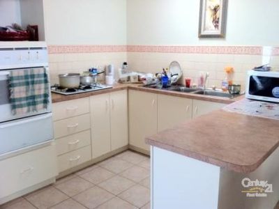 6 The Mews, Hampton Park