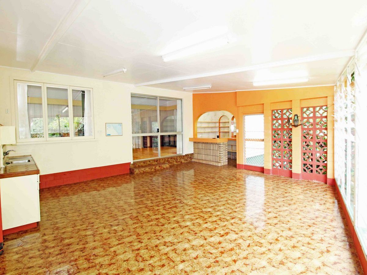 5 Solar Crescent, Atherton