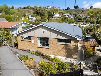 9 Bell Crescent, Concord