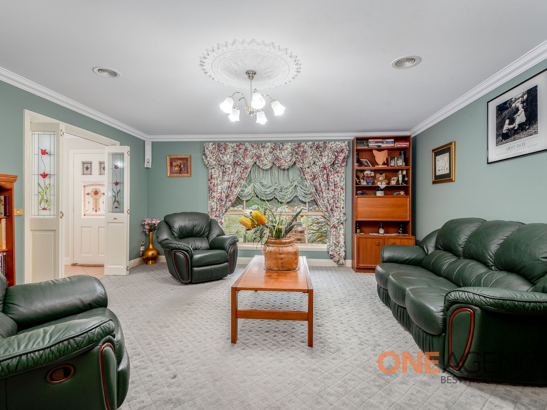 4 Oaklands Drive, Llanarth