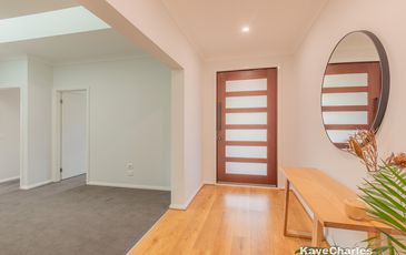 14 Cowdray Crescent, Officer