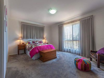 11 Debbie Court, Highfields