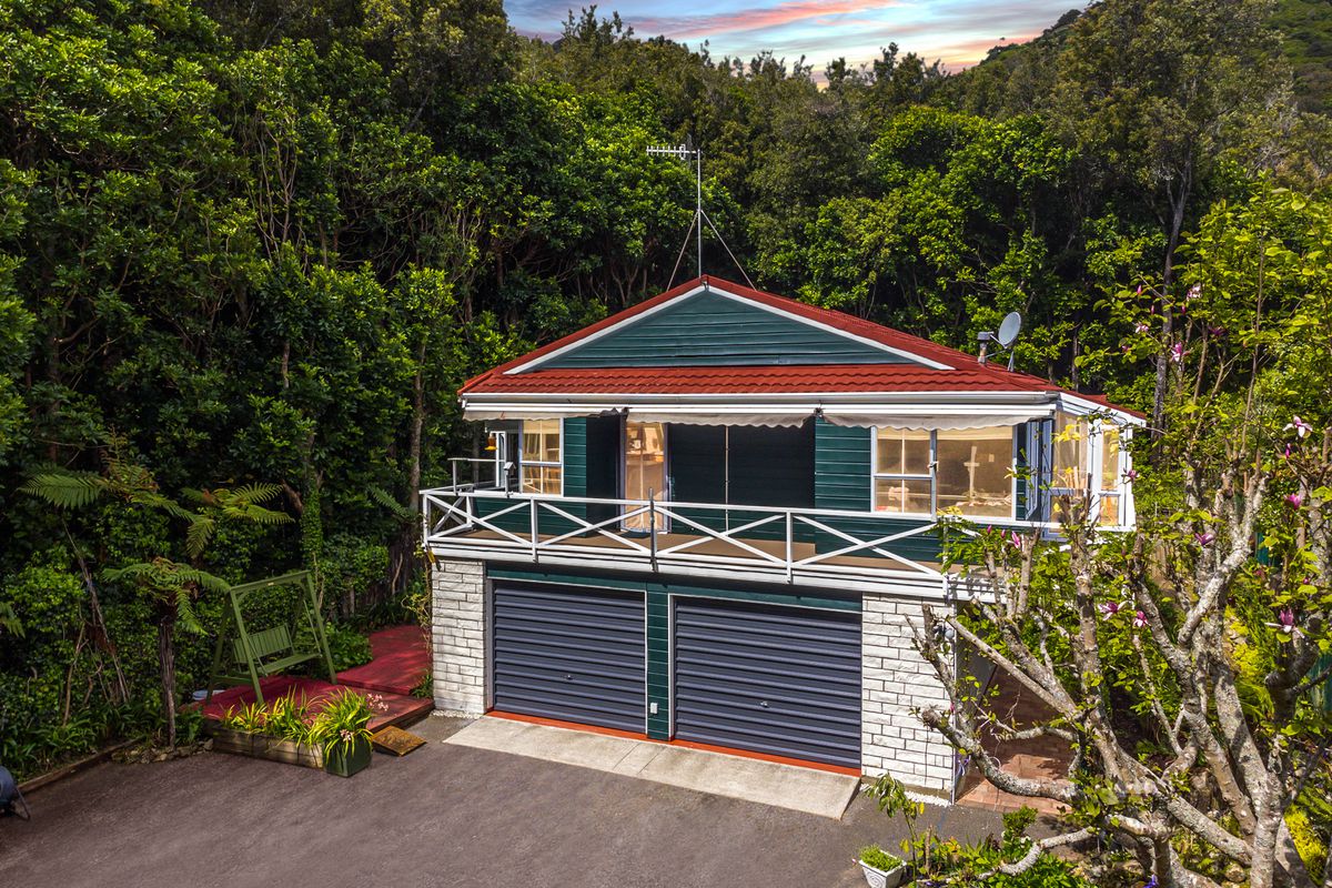 15B Kakariki Grove, Waikanae
