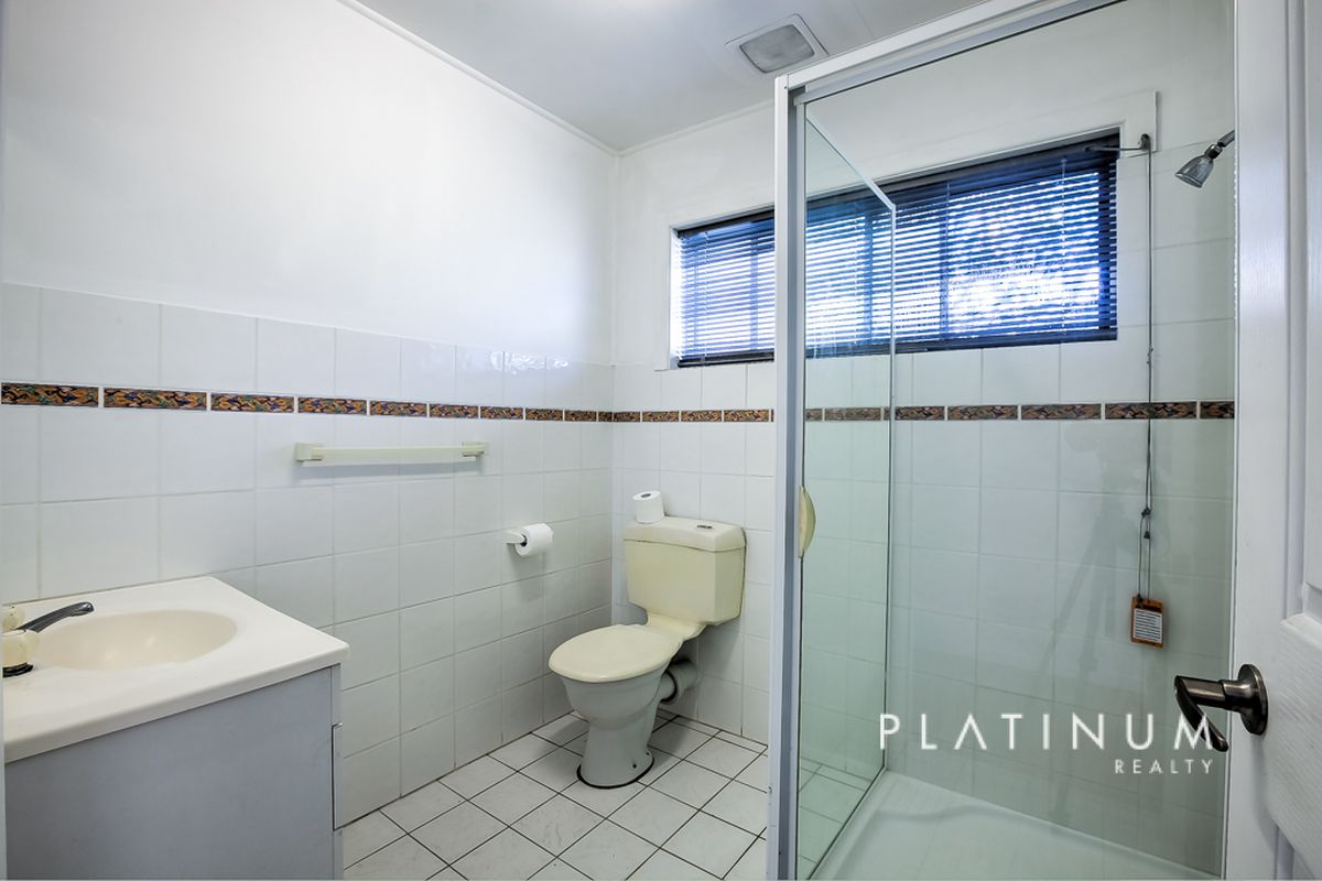 2 Dunbarton Avenue, Bundall