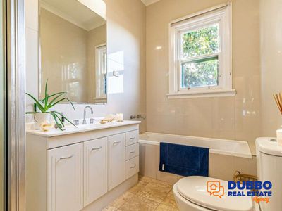 195 Wingewarra Street, Dubbo