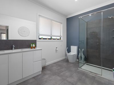 30 McNutts Lane, Heathcote