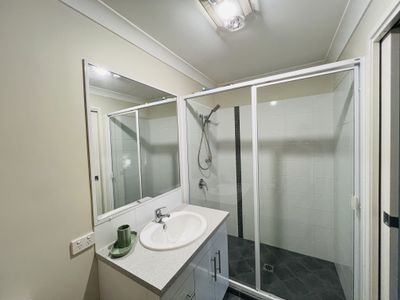 2 / 10 Menzies Court, Moranbah