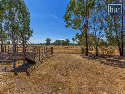 506 Up River Road, Carlyle