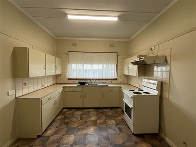 15 Farrand Street , Forbes