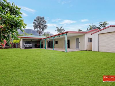 2 JASMINE STREET, Redlynch