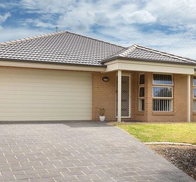 8 Burton Crescent, Wodonga