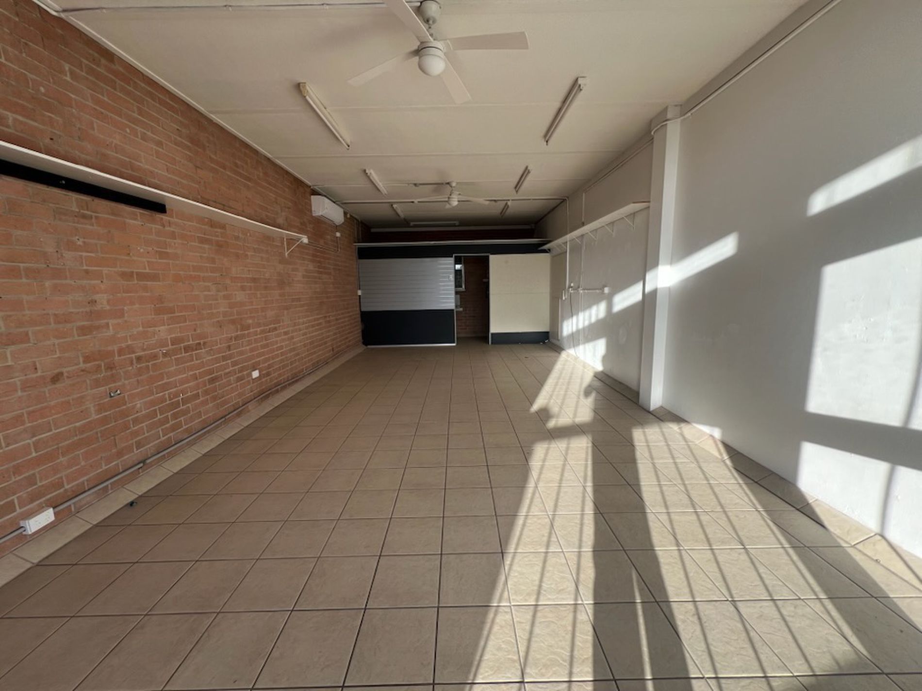 1 / 223 Windang Road, Windang