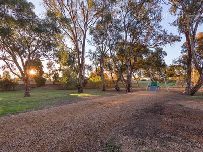 8 WARSAW CRESCENT, Wodonga