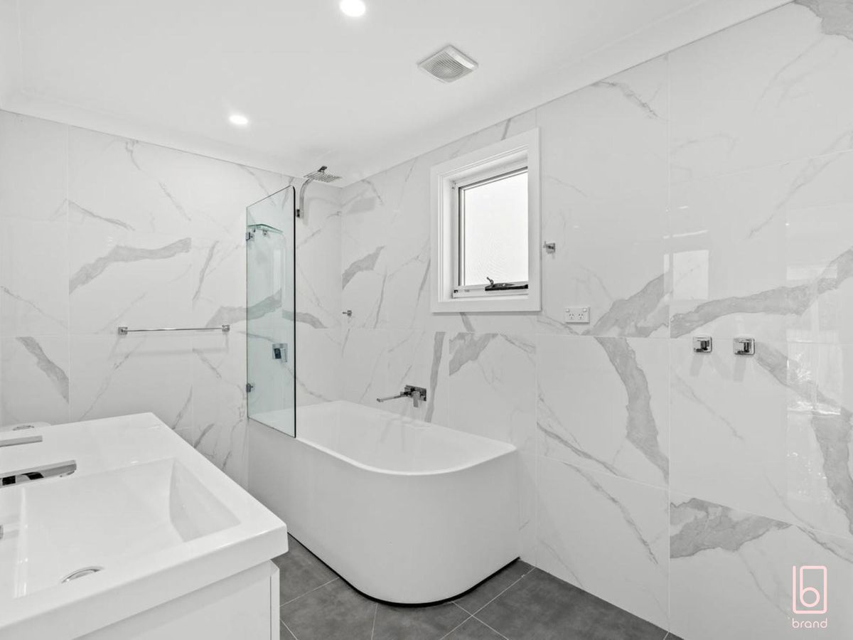 13A Inderan Avenue, Lake Haven