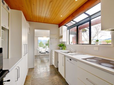 110 Larnach Road, Vauxhall