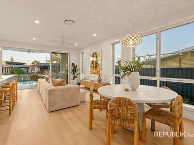 1 / 13 Perry Place, Biggera Waters